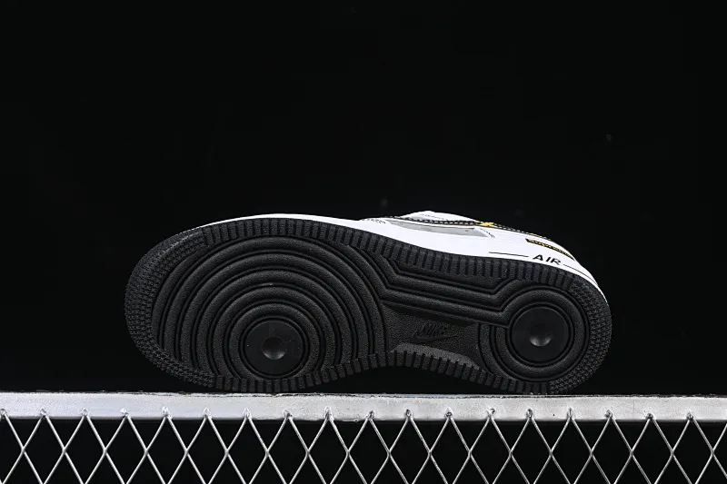 All categories Nk Air Force 1 Air Force series Nk Air Force 1 Low Air Force low top Nike Air Force 1'07 Low Supreme co-branded white gray yellow edge hook Air Force 1 low top casual sneakers XZ6188-259